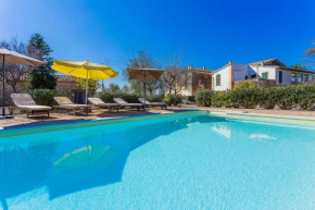 Hotels in Consell